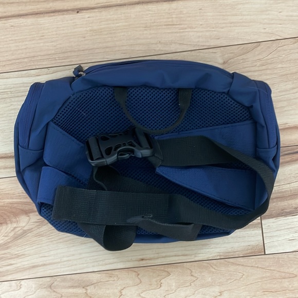 Fanny pack - Picture 2 of 3